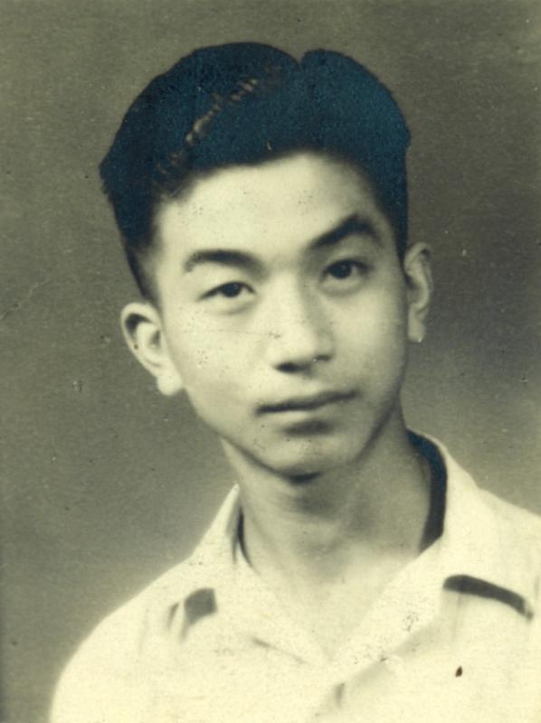 圖1  1947年9月🦐，張立秉入學交通大學電信管理系.jpg